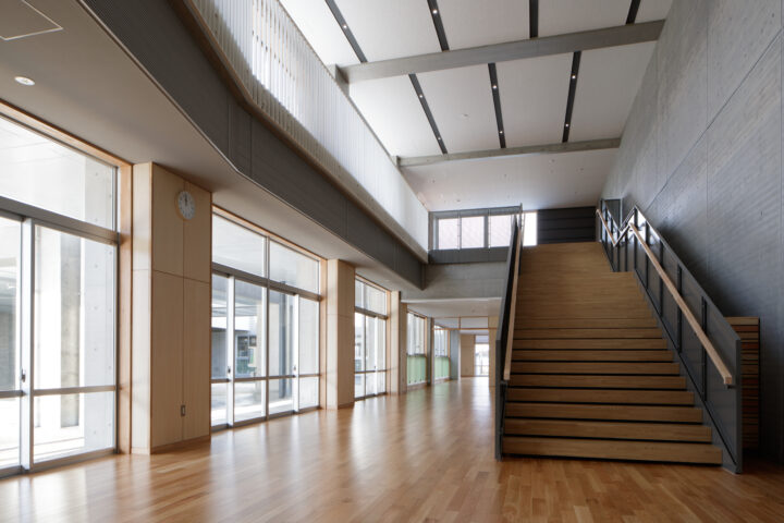 上滝中学校体育館改築主体工事